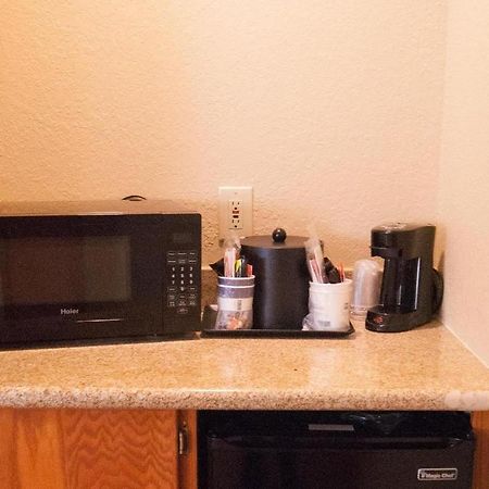 Best Western Locust Grove Inn & Suites Exteriör bild