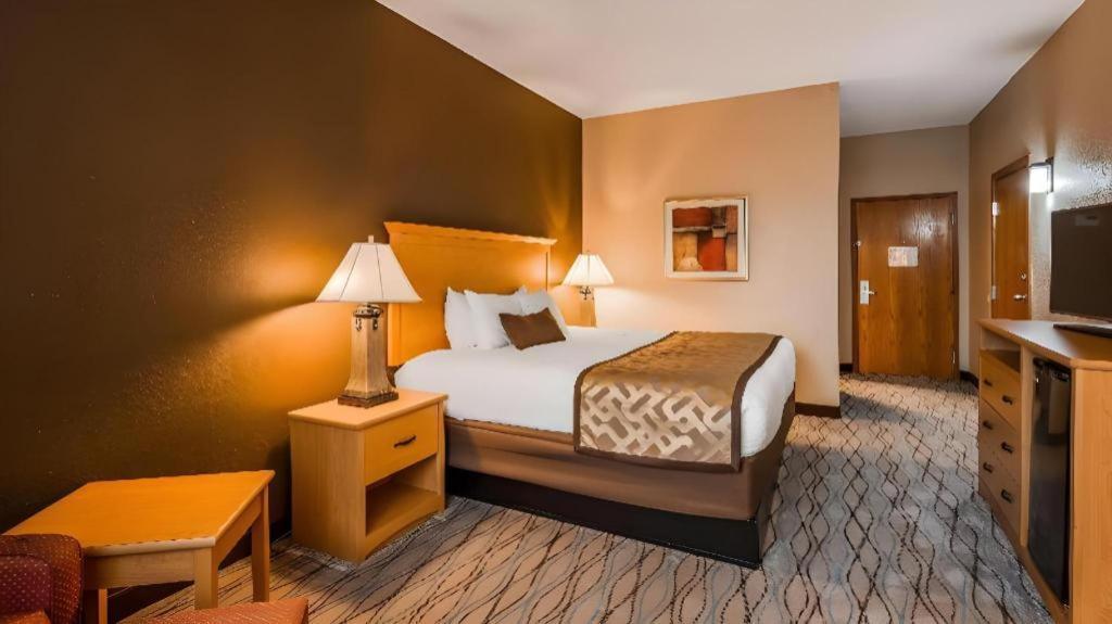 Best Western Locust Grove Inn & Suites Exteriör bild
