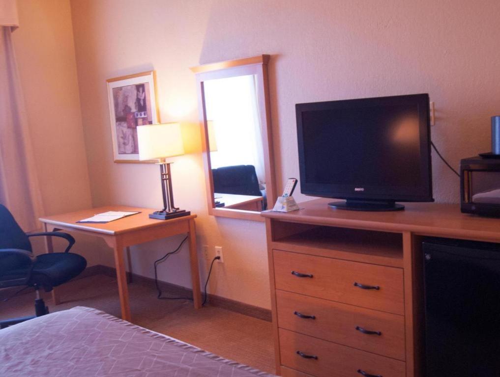 Best Western Locust Grove Inn & Suites Exteriör bild